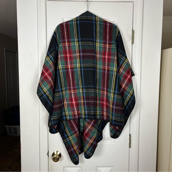Woolrich Tartan Plaid Poncho Cape Blanket Wrap - Picture 7 of 7
